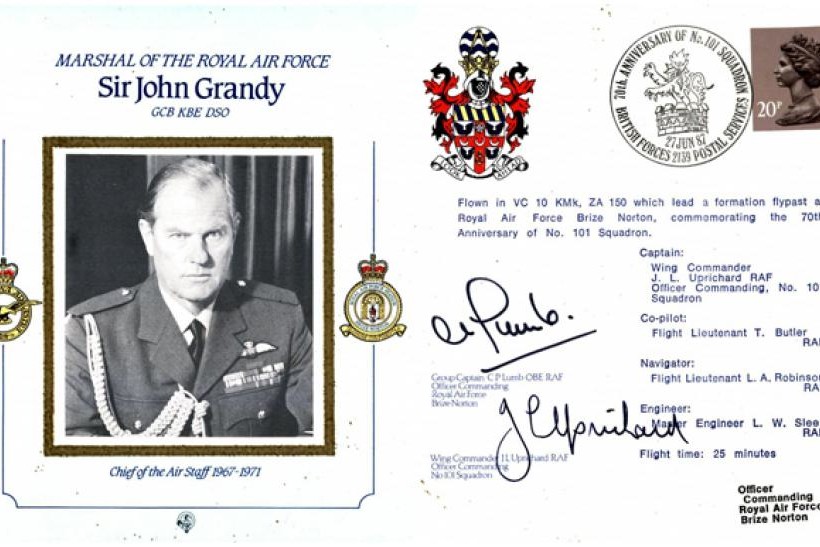 Commanders cover Sgd Lumb and Uprichard