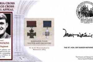Victoria Cross cover Signed Tasker Watkins VC