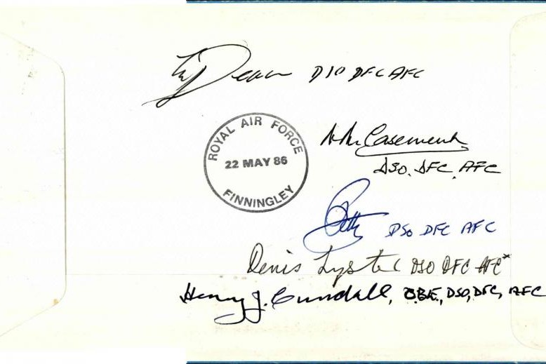 Aircrew Europe Star cover Signed 5 DFC holders