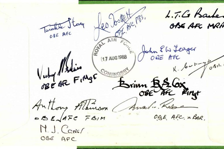 Defence Medal cover Signed 10 RAF holders of the OBE