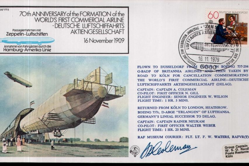 Formation of the world's commercial airline cover